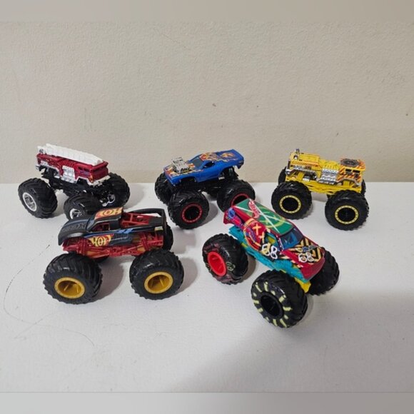 Hot Wheels Monster Trucks Set Of 5 - Picture 1 of 6